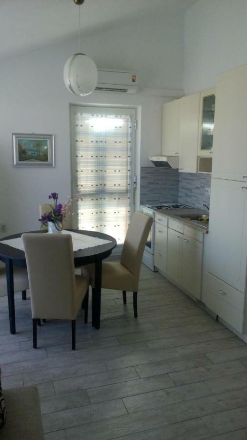 Apartment Tihana Ровини Екстериор снимка