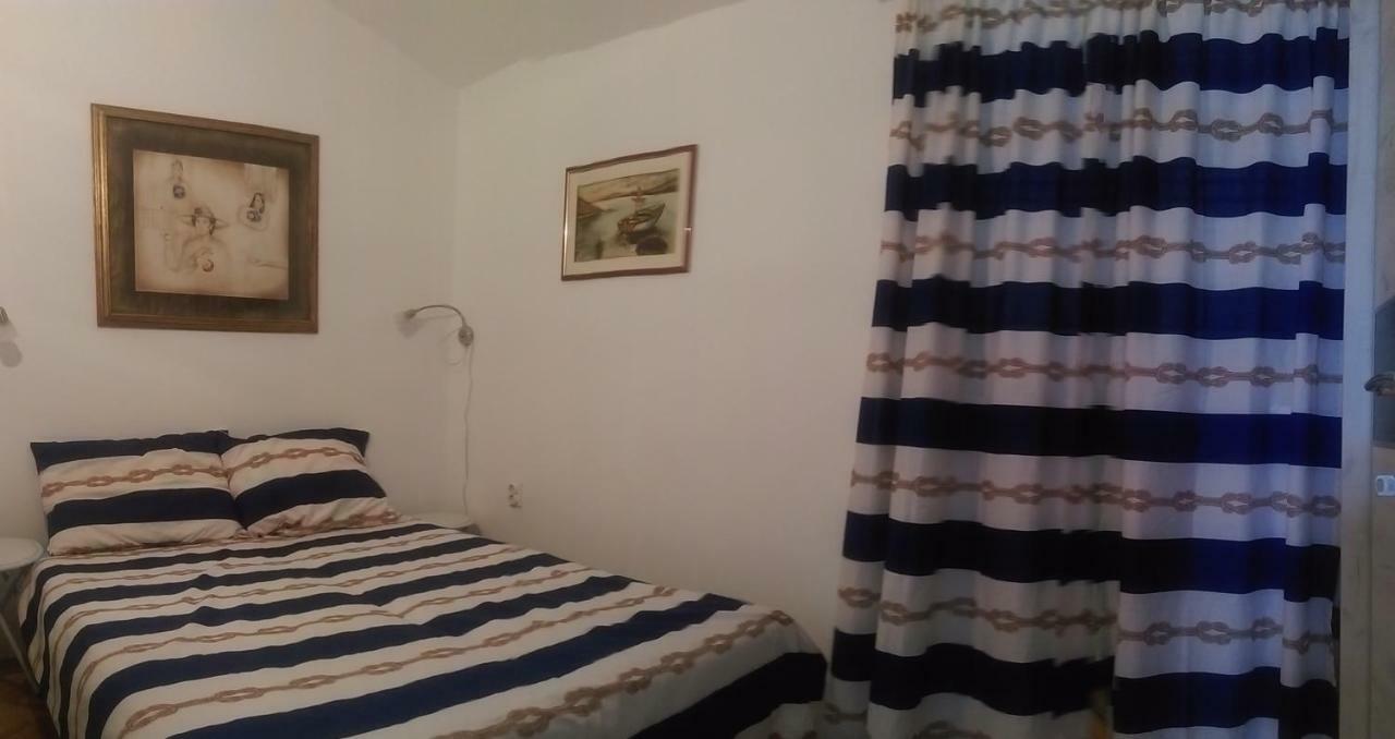 Apartment Tihana Ровини Екстериор снимка