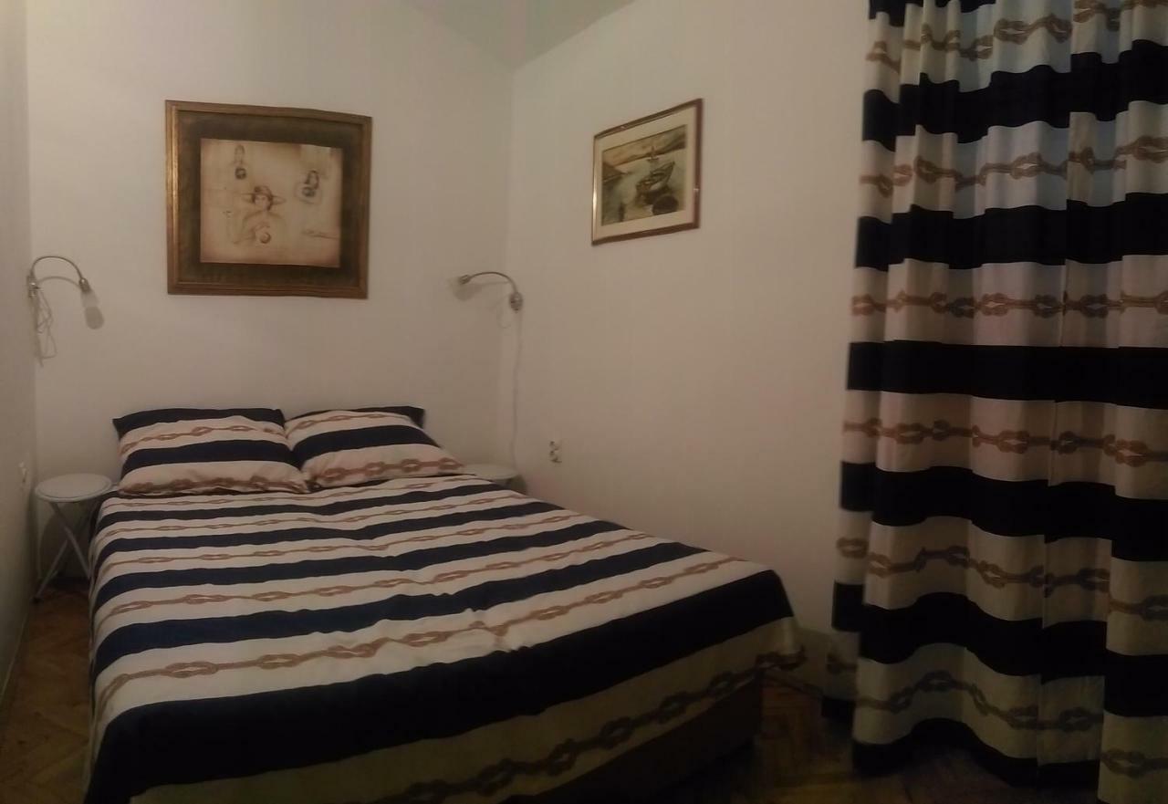 Apartment Tihana Ровини Екстериор снимка